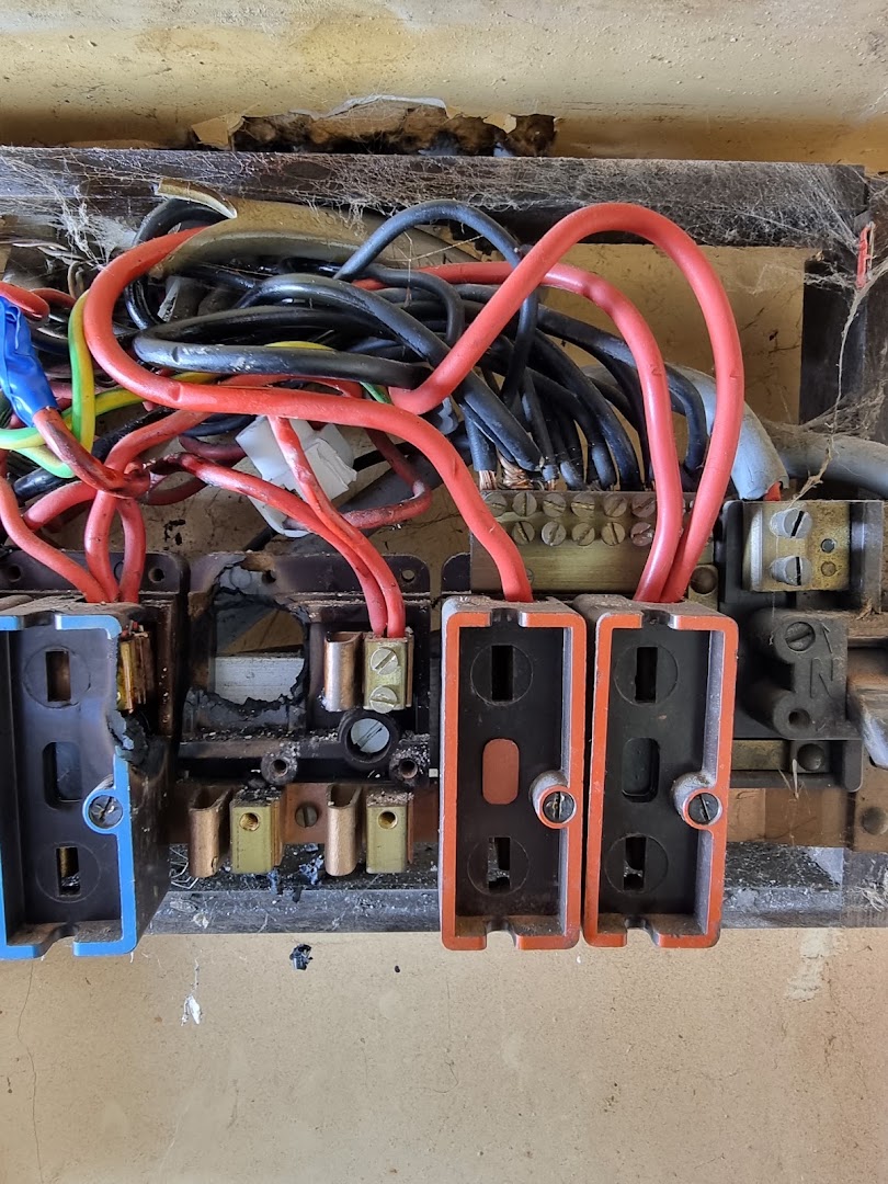 Electrician HOME maintenance NICEIC REGISTERED ❤️ · Photos 5