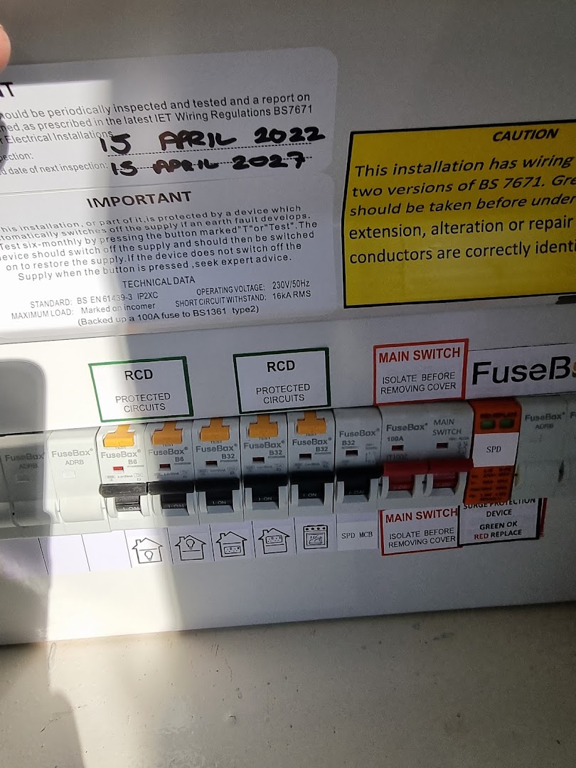 Electrician HOME maintenance NICEIC REGISTERED ❤️ · Photos 6